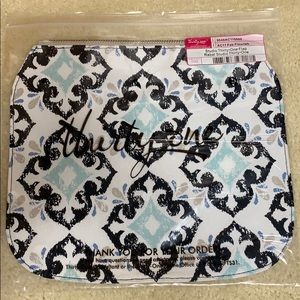 Thirty-one Studio 31 flap - Fab Flourish